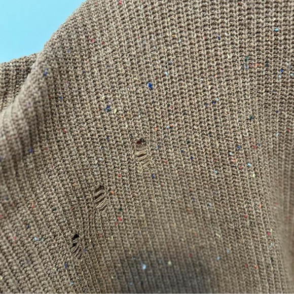 Brown distressed knit sweater with off shoulder 
Unique and stylish - Picture 7 of 8